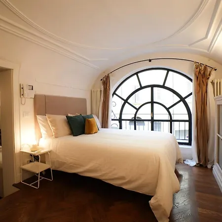 Cardinalmorone Apartment